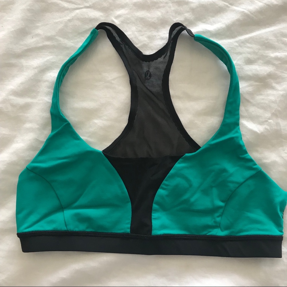Lululemon sports bra, size 8, green and black